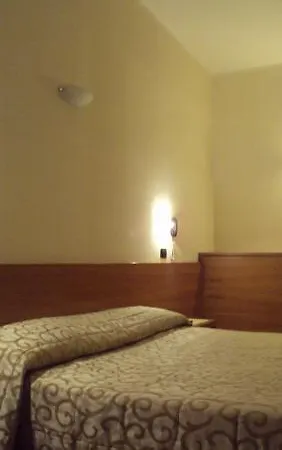 Lory Hotel