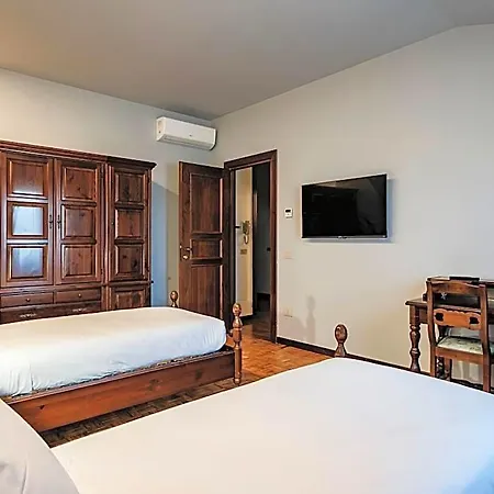 Hotell Lory 2*
