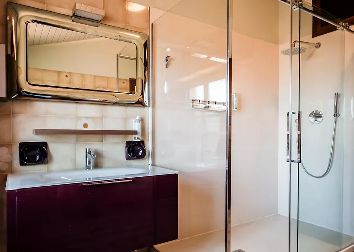 Lory Ξενοδοχείο Φορλί